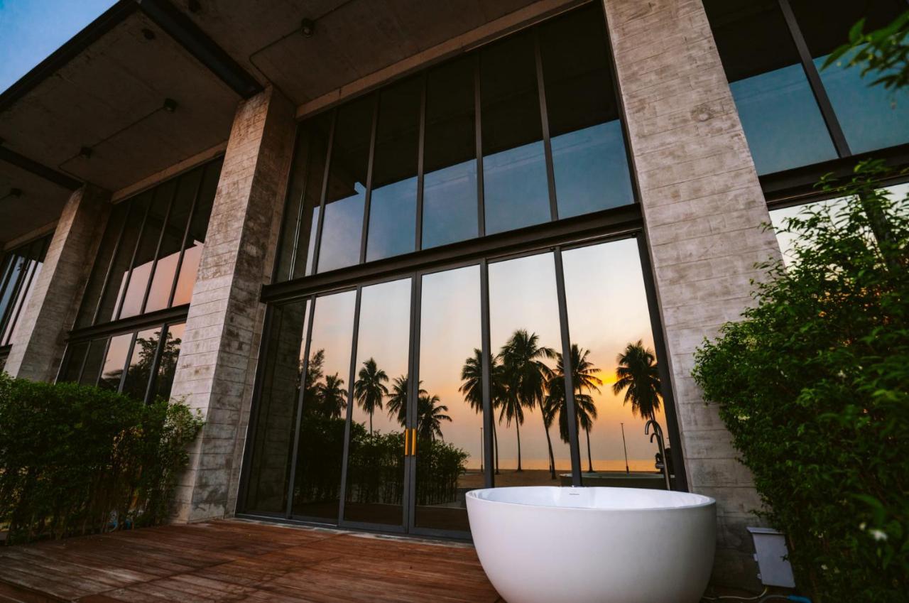 The Bloc @ Sea Hotel Thap Sakae Exterior photo